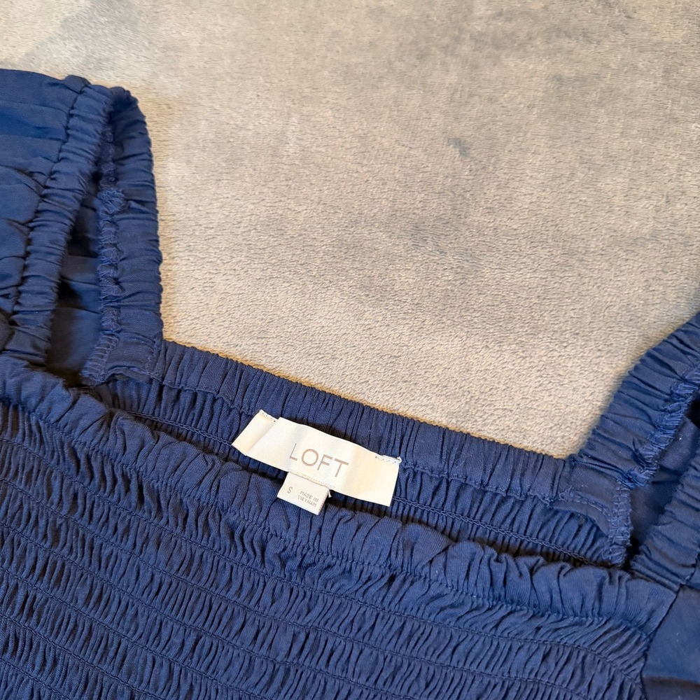 LOFT Smocked Puff Sleeve Blouse Womens Small Navy Blue Square Neck Ruffle - Picture 2 of 8